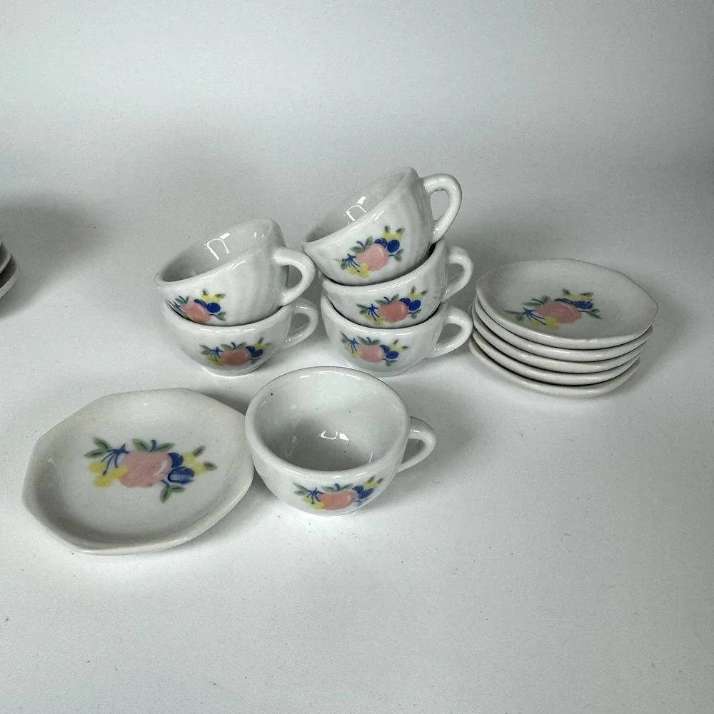 Vintage Honghura Craft Child Doll Porcelain Tea Set ‎ Apple Fruit MCM 22pc